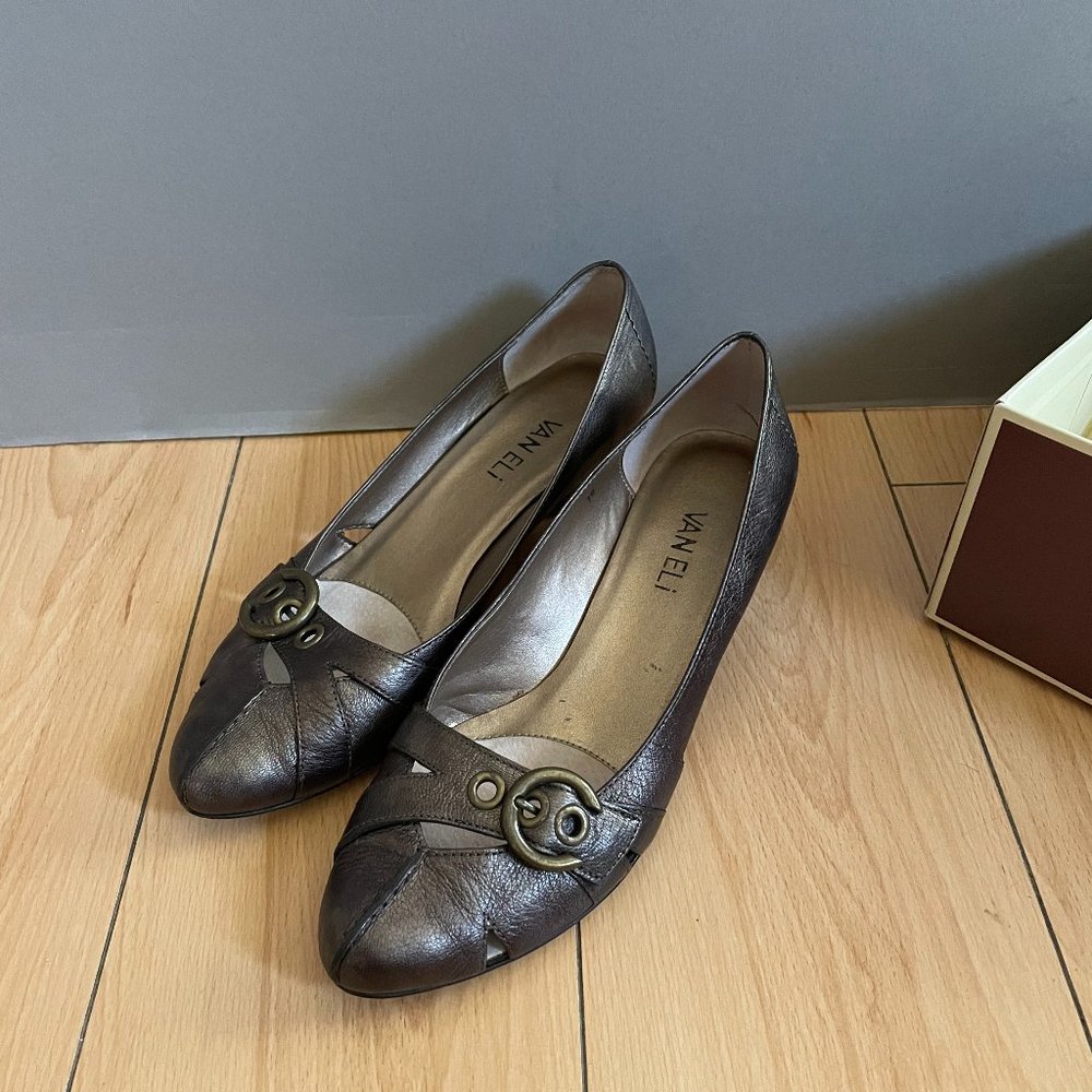 VANELi shoes